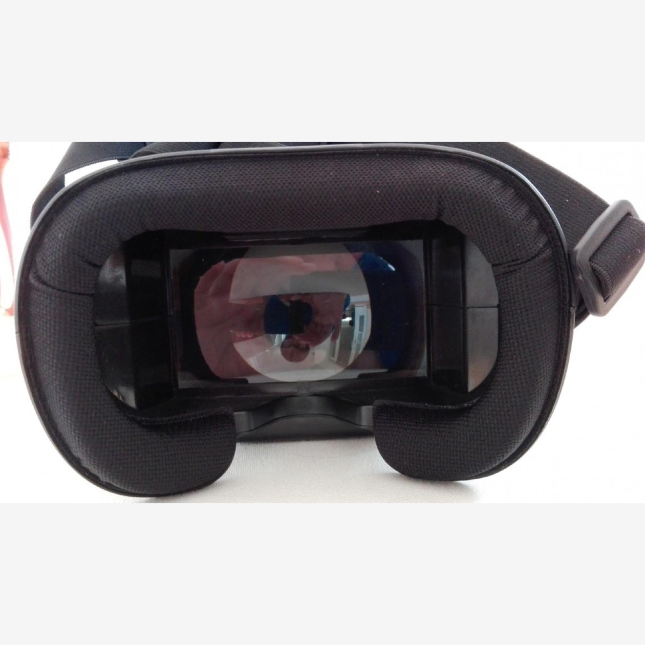 FPV Brille 5,8 GHz Dual Diversity FPV Brille 5,8 GHz Dual Diversity